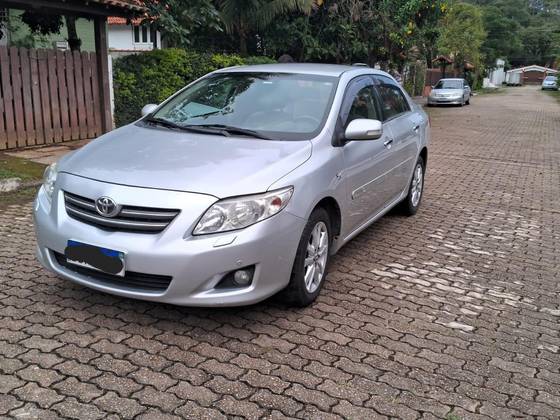 TOYOTA COROLLA 2.0 ALTIS 16V FLEX 4P AUTOMÁTICO TOYOTA COROLLA 2.0 ALTIS 16V FLEX 4P AUTOMÁTICO
